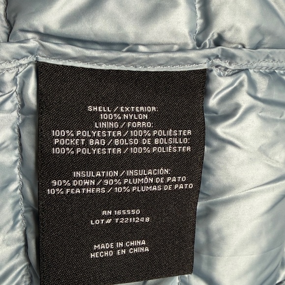 32 Degrees Light Blue Puffer Jacket with Hood
Size Small - Picture 4 of 4